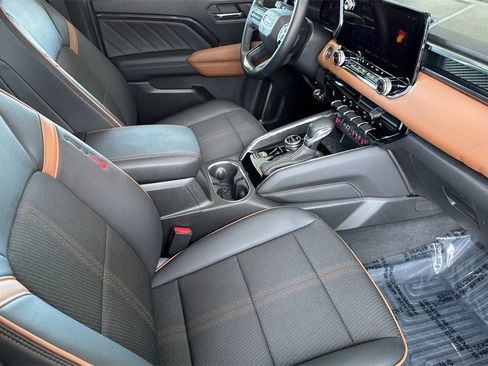 Used 2024 GMC Canyon AT4 w/ Canyon Safety Plus Package image 18