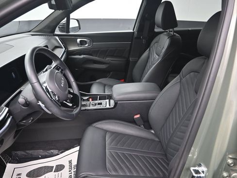 Certified 2025 Kia Sorento SX Prestige image 15