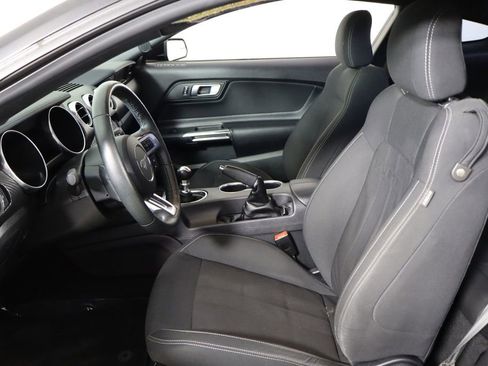 Used 2020 Ford Mustang Coupe RWD image 14