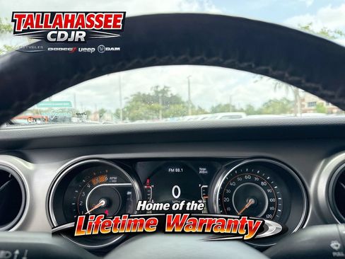 Used 2021 Jeep Gladiator Sport AWD/4WD image 19