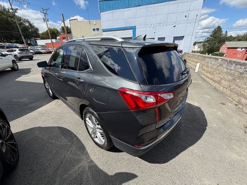 Used 2019 Chevrolet Equinox Premier AWD/4WD image 3