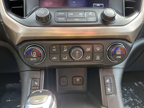 Used 2018 GMC Acadia Denali AWD/4WD image 66