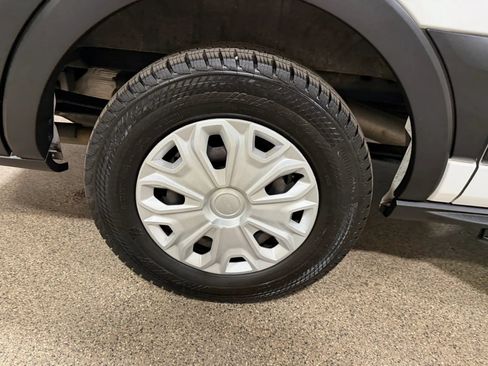 Used 2019 Ford Transit 150 XLT RWD image 57