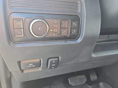 Used 2025 Ford F350 Platinum AWD/4WD image 14