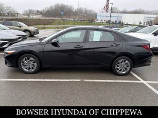 Used 2024 Hyundai Elantra SEL video 2