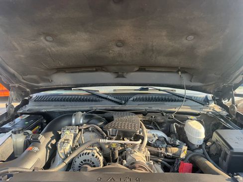 Used 2006 Chevrolet Silverado 2500 LT w/ Heavy-Duty Power Package AWD/4WD image 34