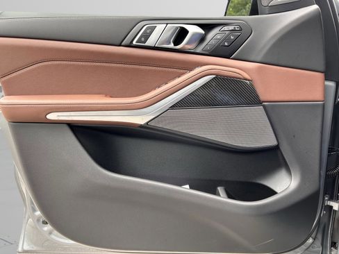 Used 2026 BMW X7 M60i image 34