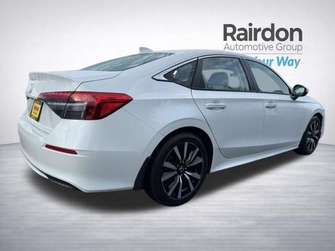 Used 2024 Honda Civic EX image 7