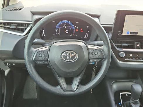 Used 2026 Toyota Corolla LE FWD image 20