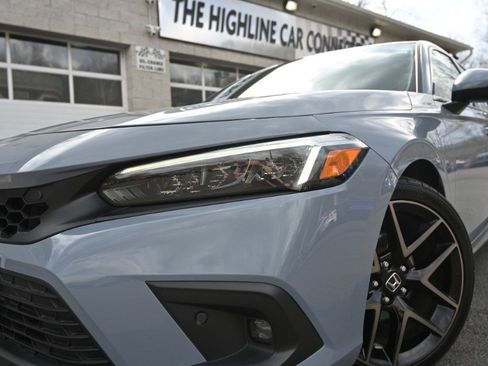 Used 2023 Honda Civic Sport Touring image 10