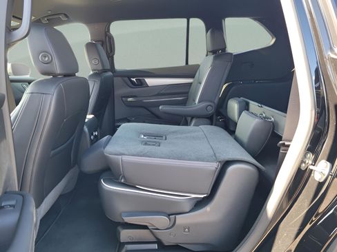 New 2025 Buick Enclave Preferred w/ Power Package image 23