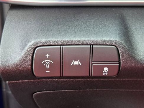 Used 2023 Hyundai Elantra SEL w/ Convenience Package image 32