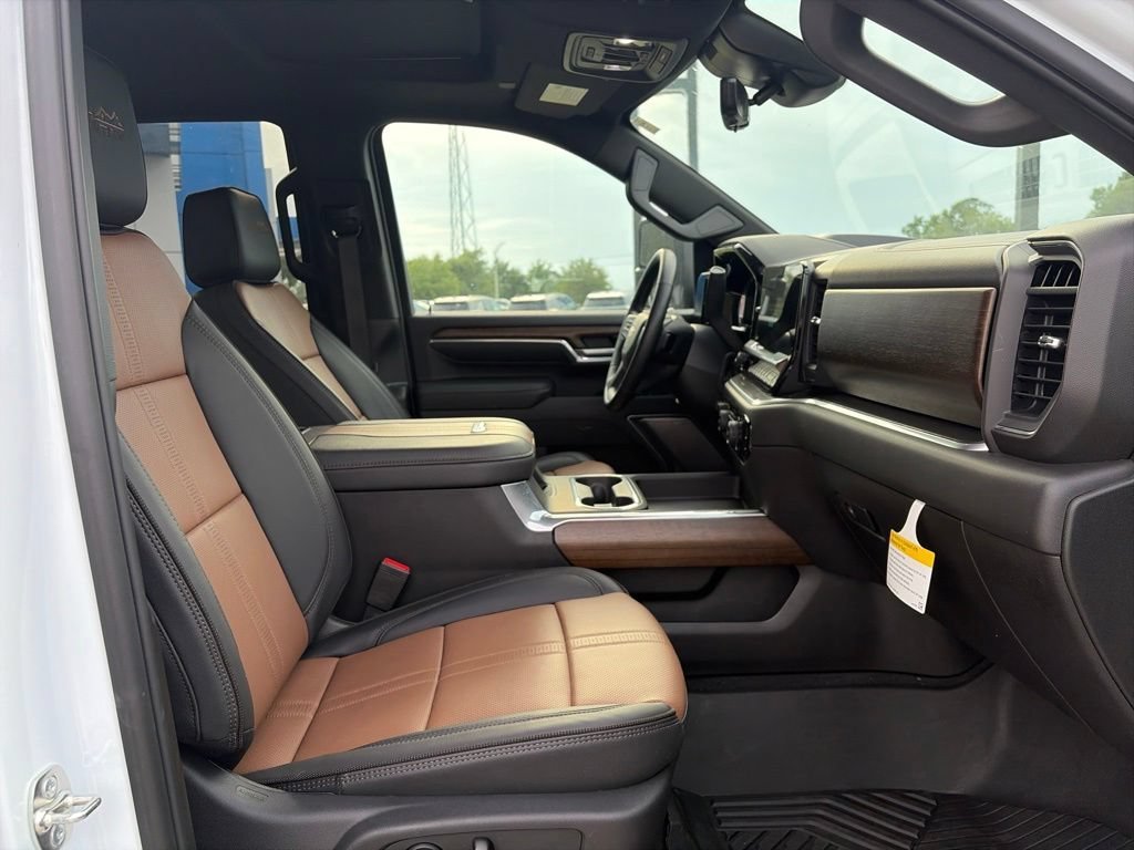 New 2026 Chevrolet Silverado 2500 High Country w/ High Country Premium Package AWD/4WD image 14