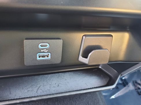 Used 2023 Ford F150 XLT AWD/4WD image 24