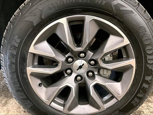 Used 2021 Chevrolet Silverado 1500 RST w/ Convenience Package II image 8