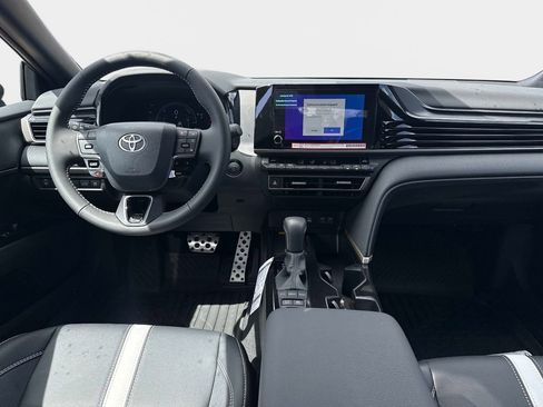 New 2026 Toyota Camry SE image 13