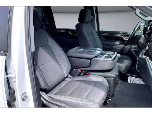 Used 2025 Chevrolet Silverado 2500 LT w/ Convenience Package AWD/4WD image 9