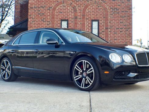 Used 2018 Bentley Flying Spur S V8 AWD/4WD image 3