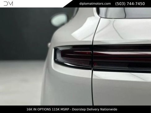 Used 2025 Porsche Cayenne E-Hybrid AWD/4WD image 15