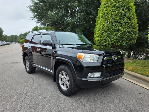 Used 2012 Toyota 4Runner SR5 w/ Convenience Pkg image 7