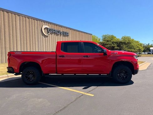 Used 2023 Chevrolet Silverado 1500 LT Trail Boss w/ Protection Package AWD/4WD image 9