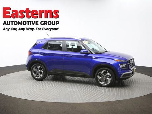 Used 2024 Hyundai Venue Limited image 47