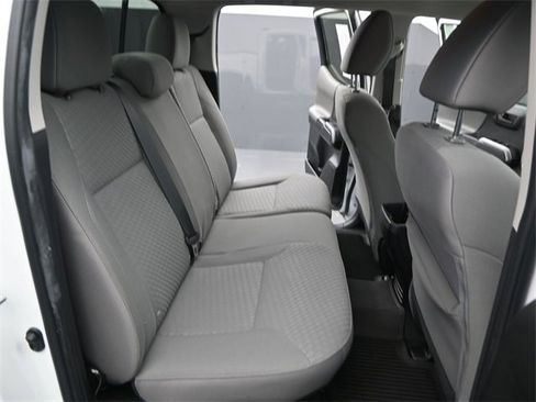 Used 2022 Toyota Tacoma SR5 w/ Technology Package image 16