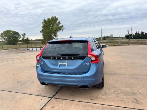 Used 2015 Volvo V60 T5 Platinum image 29