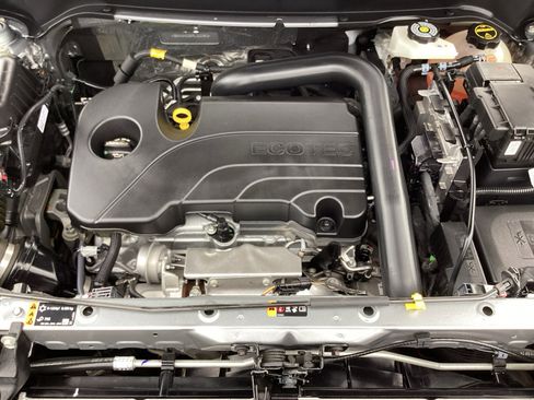 Used 2024 Chevrolet Equinox LS w/ Driver Confidence II Package image 32