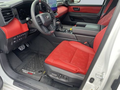 Used 2025 Toyota Sequoia TRD Pro AWD/4WD image 10