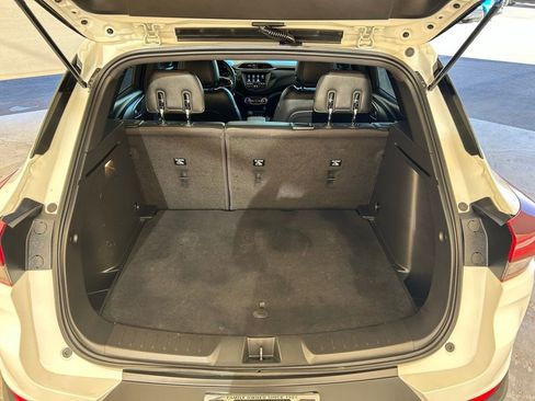 Used 2023 Chevrolet TrailBlazer ACTIV image 11