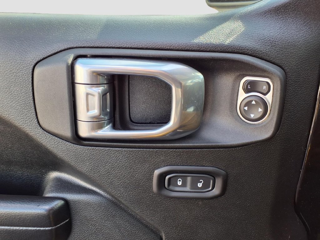 Used 2021 Jeep Gladiator Sport AWD/4WD image 24
