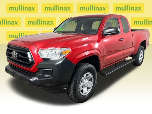 Used 2020 Toyota Tacoma SR image 13
