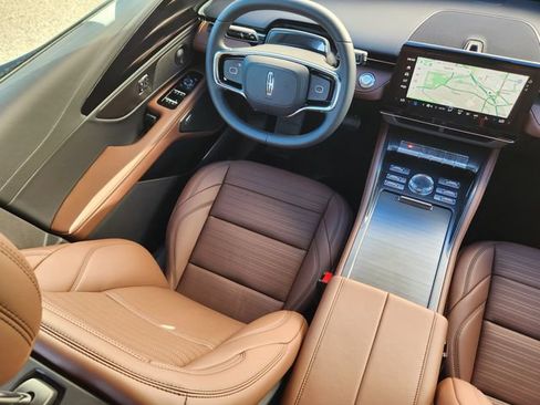 New 2026 Lincoln Nautilus Reserve AWD/4WD image 10