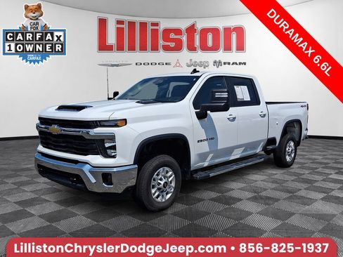 Used 2025 Chevrolet Silverado 2500 LT w/ Convenience Package AWD/4WD image 1