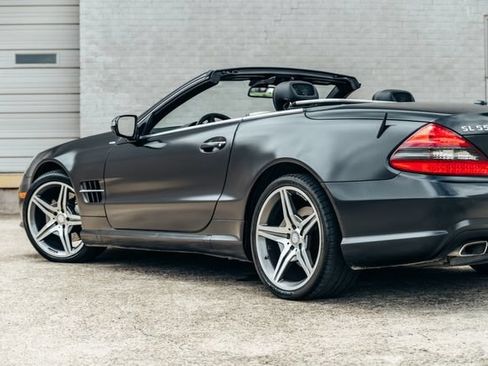 Used 2011 Mercedes-Benz SL 550 image 54
