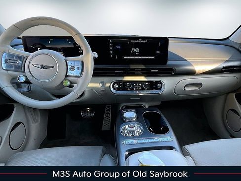 Used 2023 Genesis GV60 Performance image 7