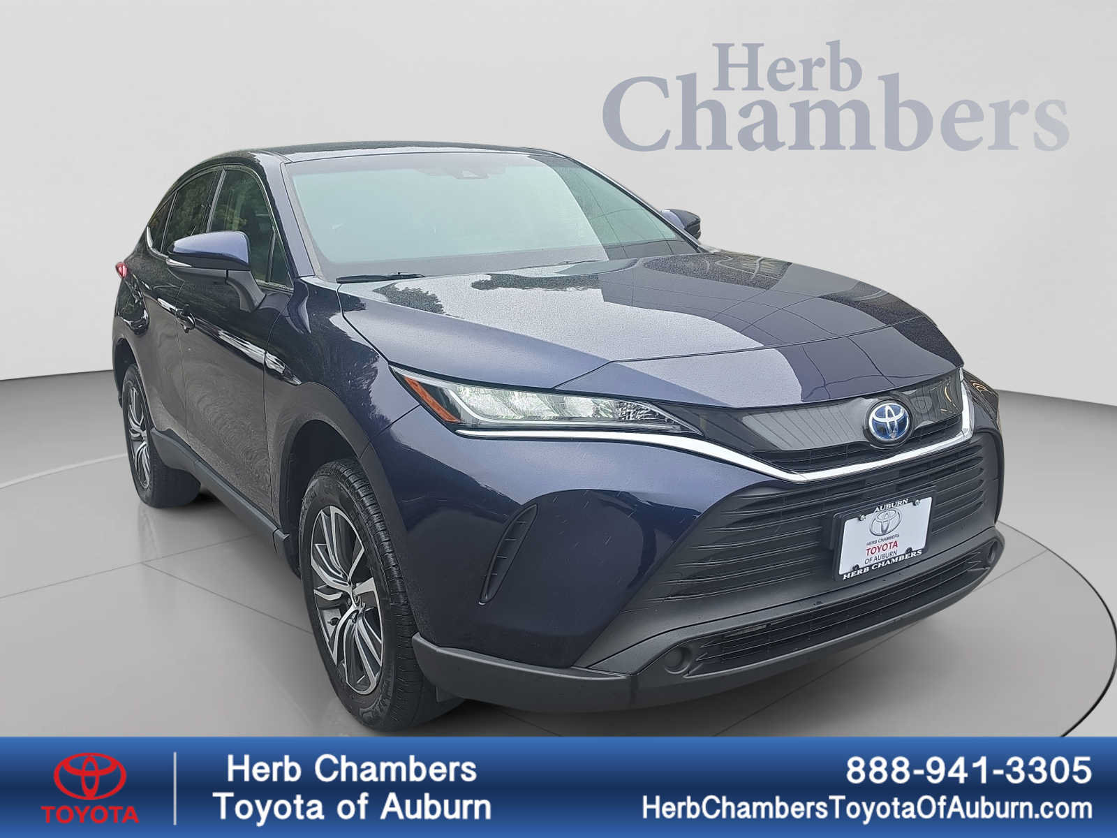 Used 2022 Toyota Venza LE AWD/4WD image 1