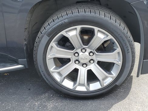 Used 2019 Cadillac Escalade Premium Luxury image 5