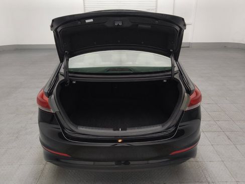 Used 2018 Hyundai Elantra SE FWD image 29