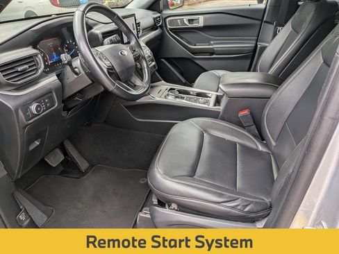 Used 2020 Ford Explorer XLT w/ Equipment Group 202A AWD/4WD image 16