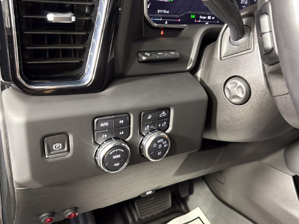 Used 2024 GMC Sierra 1500 Denali AWD/4WD image 21