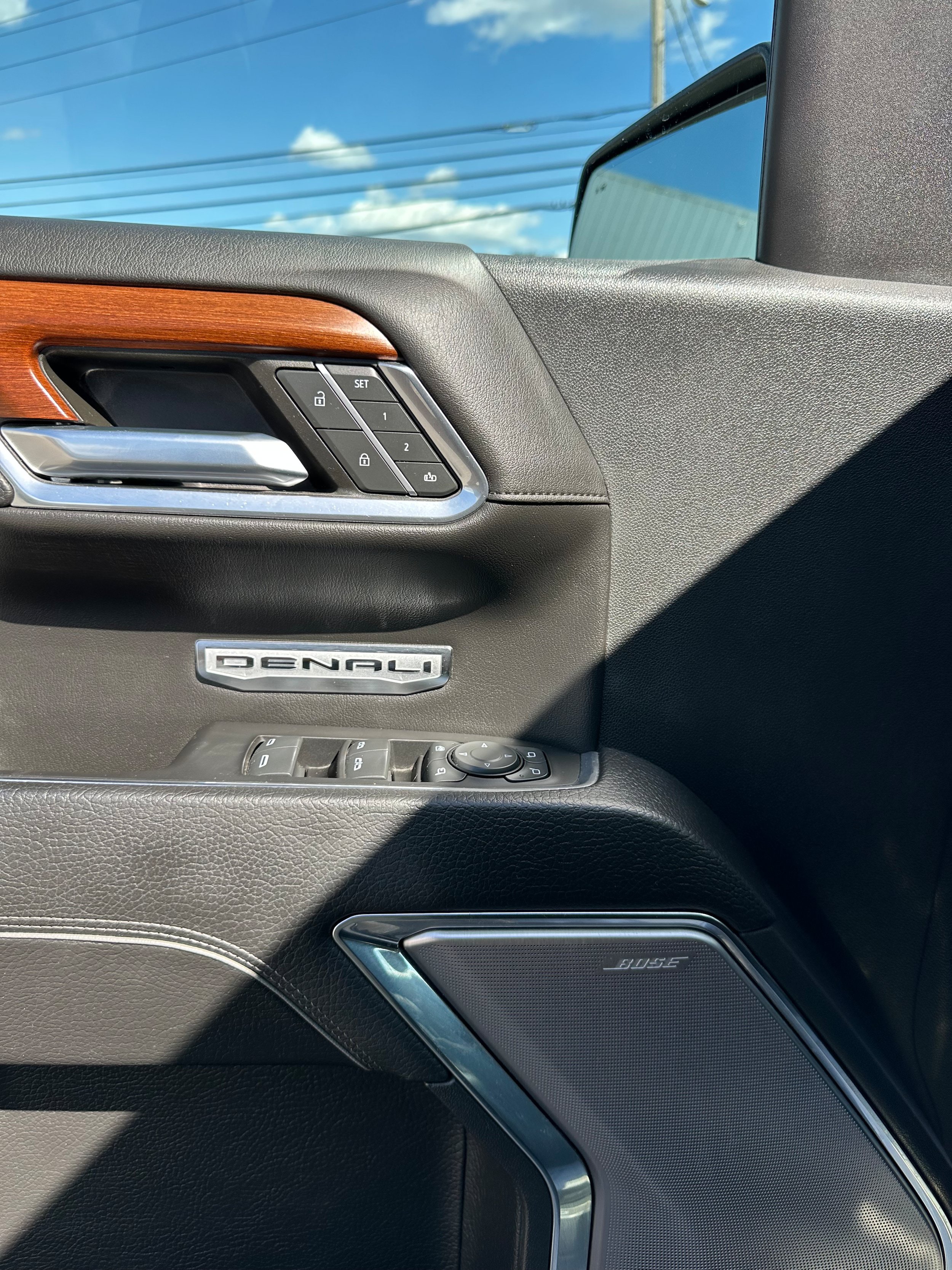 Used 2023 GMC Sierra 1500 Denali AWD/4WD image 18
