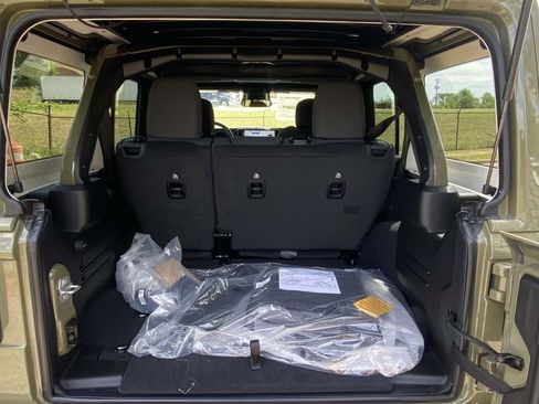 New 2026 Jeep Wrangler Unlimited Sport AWD/4WD image 9