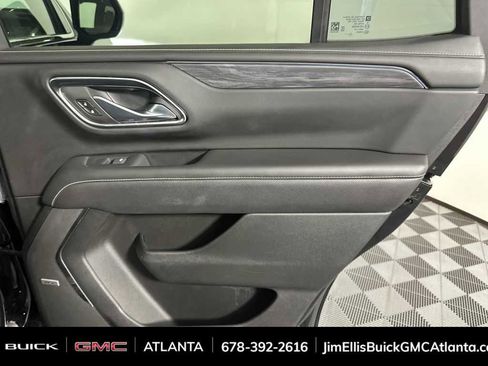 Used 2023 GMC Yukon SLT image 14