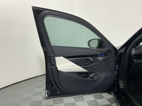 Certified 2025 BMW 530i w/ M Sport Package RWD image 19