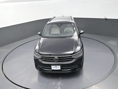 Used 2024 Volkswagen Tiguan SE R-Line AWD/4WD image 14