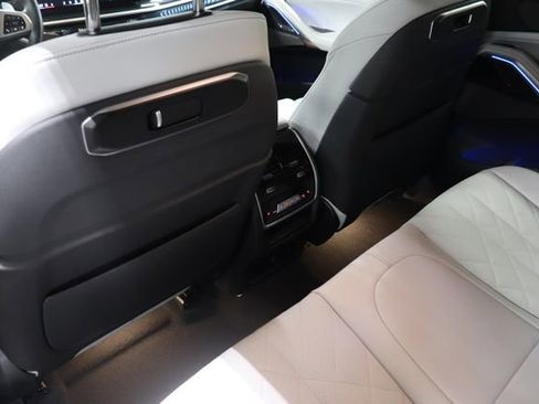 Used 2026 BMW X6 xDrive40i AWD/4WD image 15