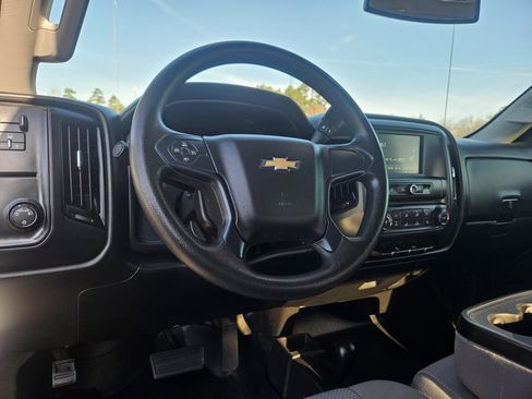 Used 2018 Chevrolet Silverado 2500 W/T w/ WT Convenience Package image 13