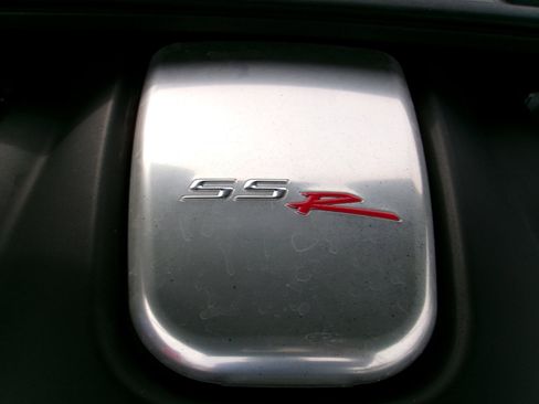 Used 2003 Chevrolet SSR w/ Preferred Equipment Group image 22